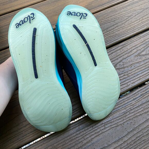 Clove Classic Core Healthcare Sneaker Women's 6 Color Navy - Picture 6 of 8